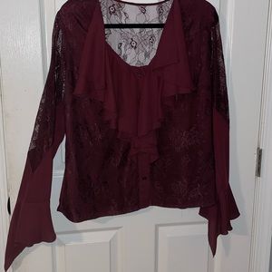 Lace bell sleeved Venus top